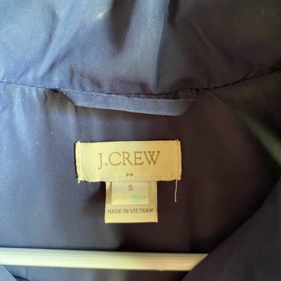 J. Crew puffer vest. Women’s size small. Navy blue. Excellent condition. - Picture 2 of 3